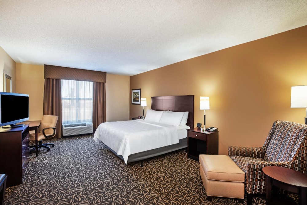 Holiday Inn Ardmore Convention Center Main image